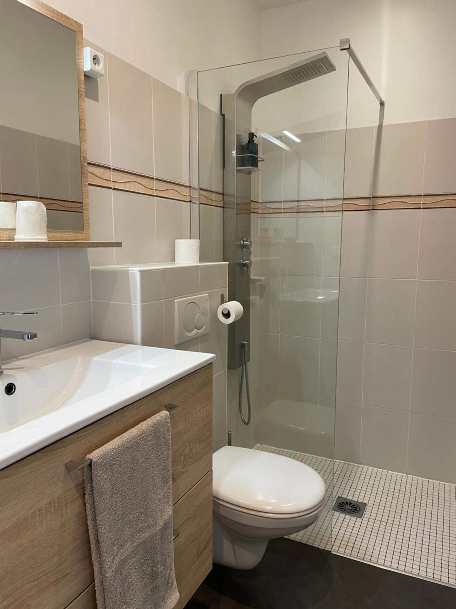 Chambres Zazpiak Saint-Jean-Pied-de-Port Bagian luar foto