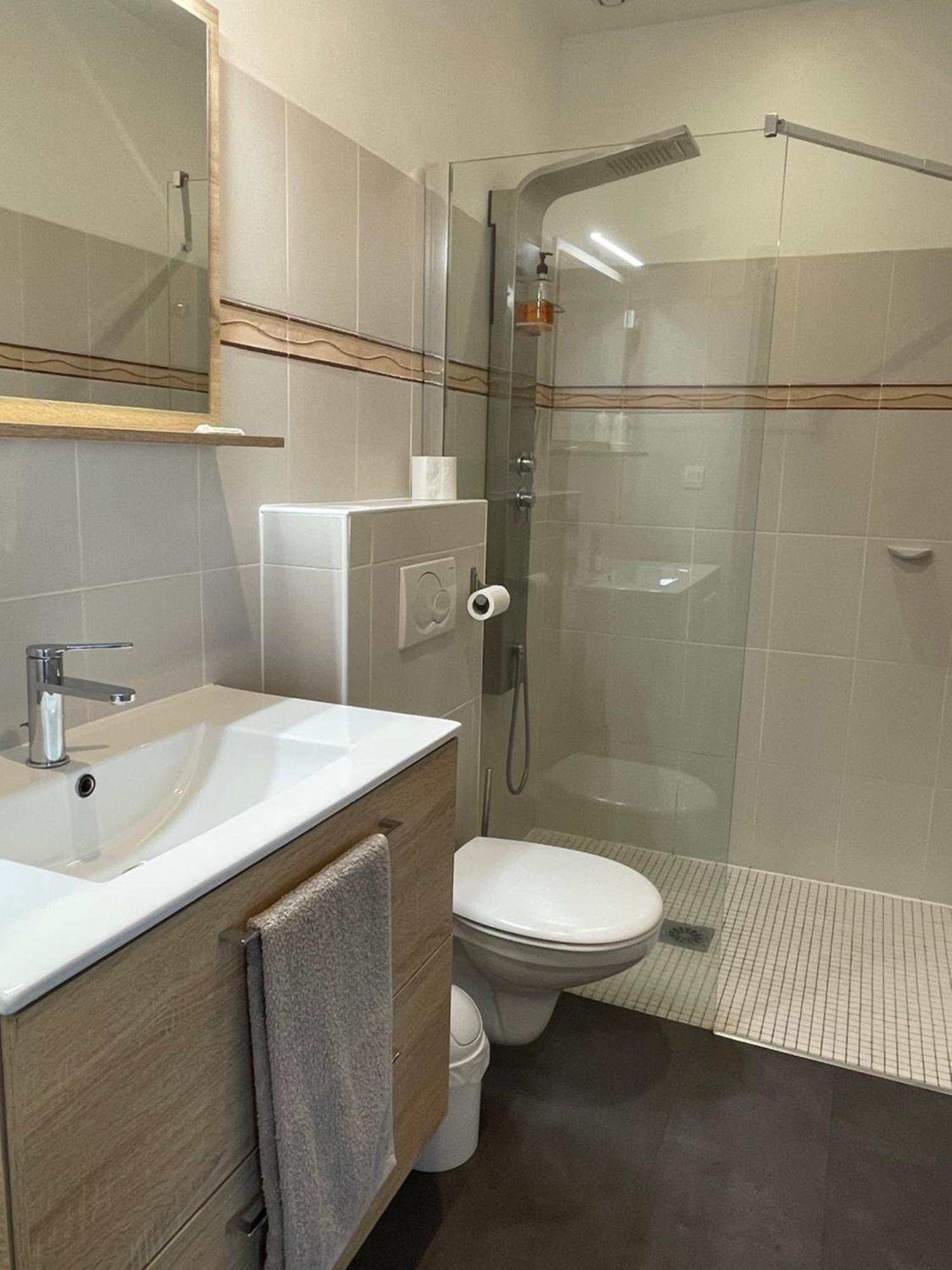 Chambres Zazpiak Saint-Jean-Pied-de-Port Bagian luar foto